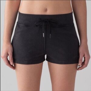 Lululemon loop back shorts 2”